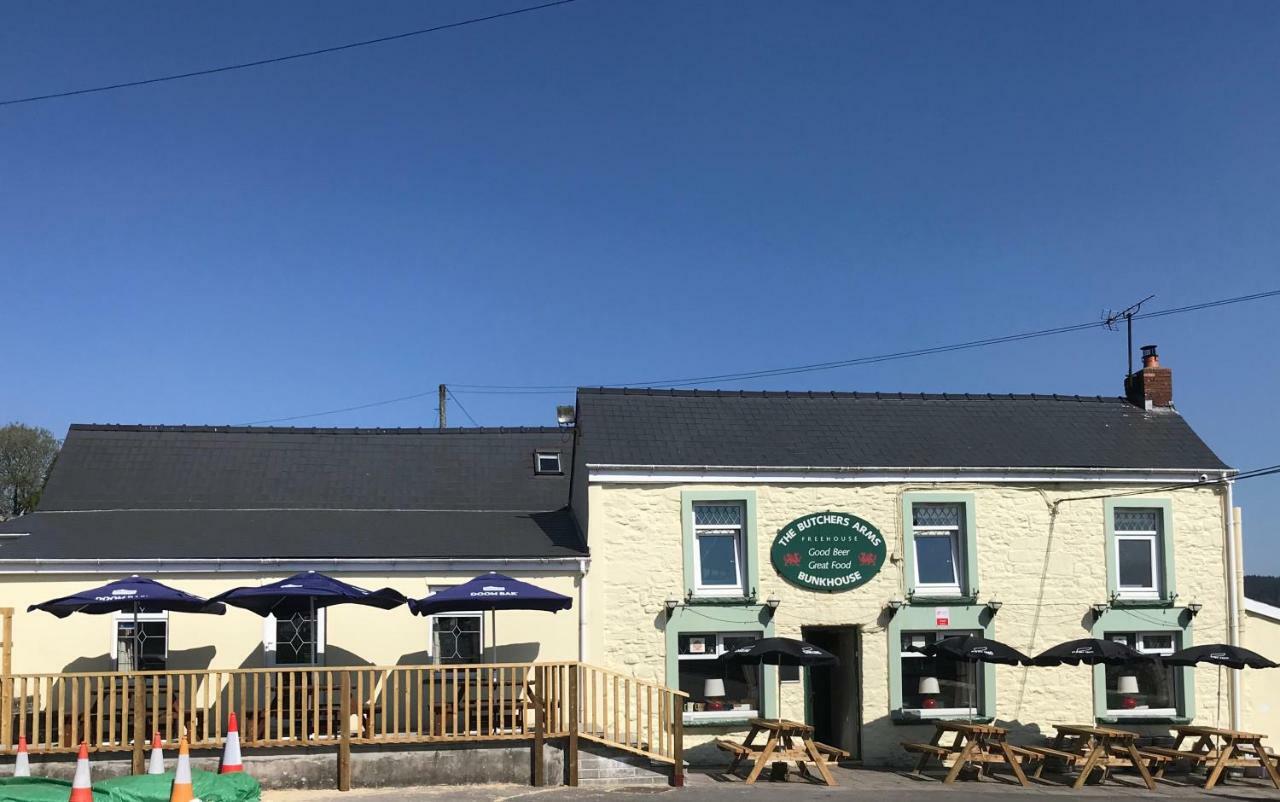 הוסטל מרת'יר טידפיל Butchers Arms Restaurant And Brewpub מראה חיצוני תמונה