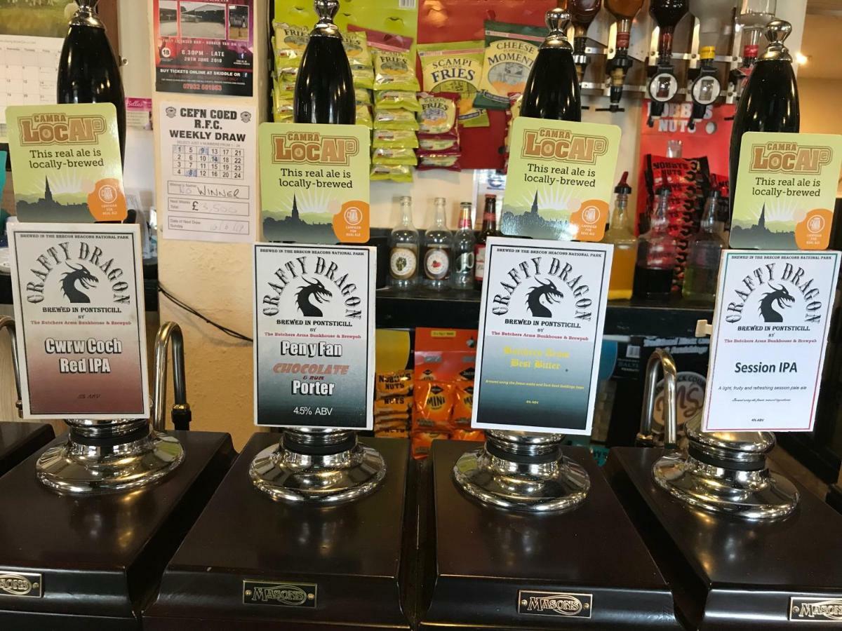 הוסטל מרת'יר טידפיל Butchers Arms Restaurant And Brewpub מראה חיצוני תמונה